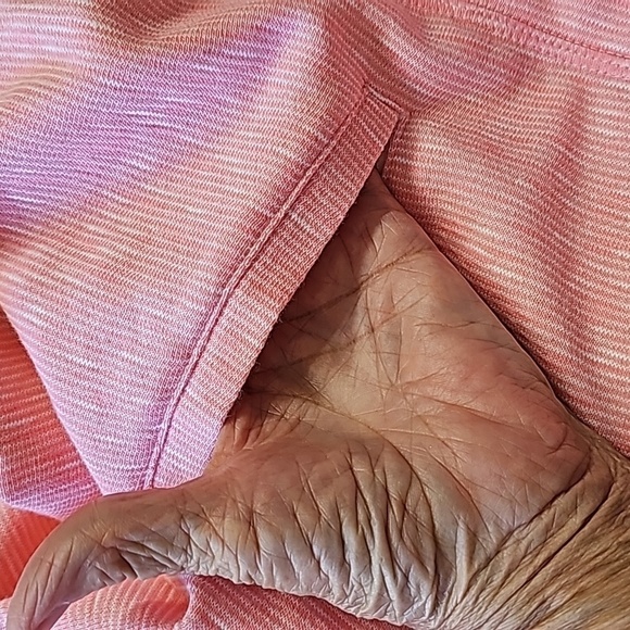 Victoria Secrets NWT. Lightweight top. Pink size‎ 1, 8-10 envelope zipper - Picture 13 of 13